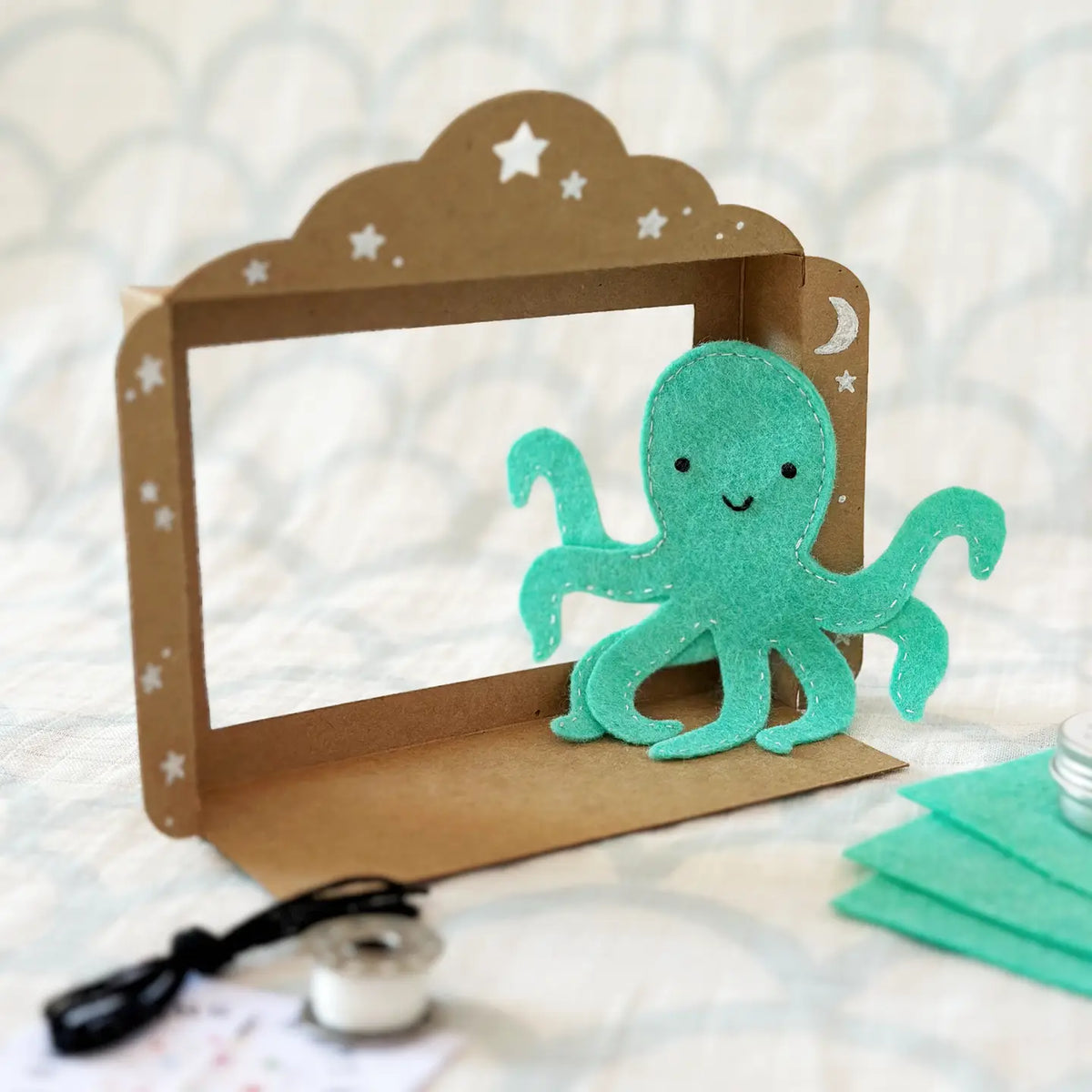 Make your own - Octopus Finger Puppet